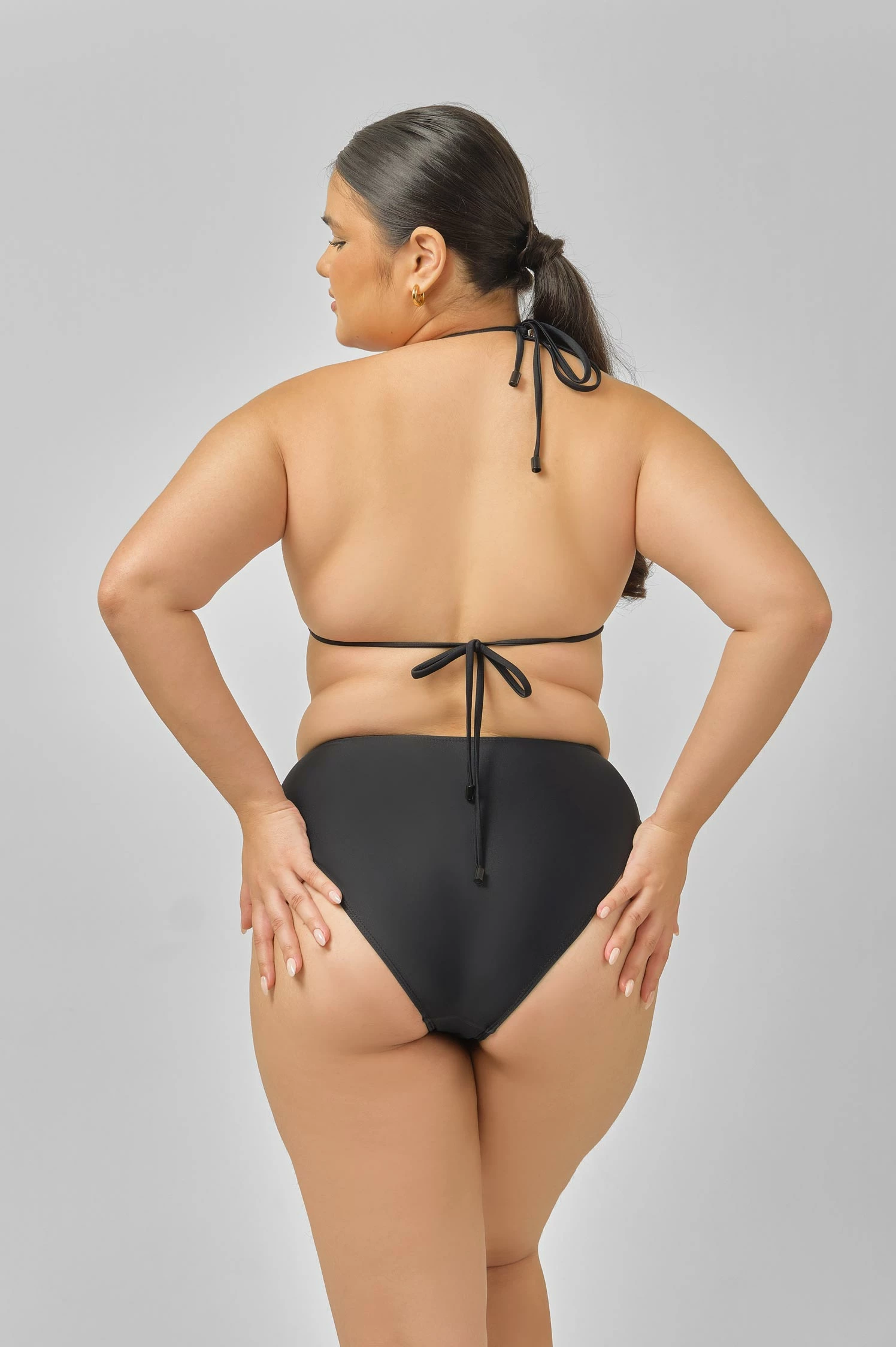 High Waist Bottoms / Bermuda Black 4 High Waist Bottoms / Bermuda Black - Image 4