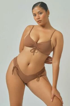 Sophia Scrunched Top / Cocoa