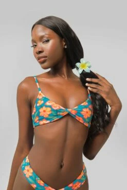 Tona Twisted Top / Hawaiian Sun -BLACKBOUGH SWIM Sales Coconut girl Hawaiian sun Tona Stassy 3