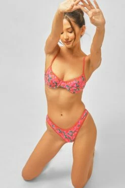 Fiona Underwire Top / Spicy Peppers -BLACKBOUGH SWIM Sales FIONA SPICY PEPPER 20 060c15fc 15f3 4a25 ae4c 26bd900612d4 1