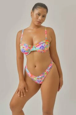 Amelia Frilled Underwire Top / Floralffiti FINAL SALE -BLACKBOUGH SWIM Sales FLORALFITTI AMELIA9 56a531e5 2a44 4341 8284 6862506b2aed
