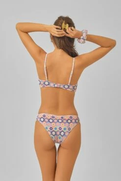 Moderate Bottoms / Gelato