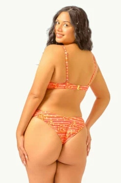 Willow Underwire Top / Sunshine State FINAL SALE 20 Willow Underwire Top / Sunshine State FINAL SALE -BLACKBOUGH SWIM Sales SUNSHINESTATE WILLOWXMAUI 58